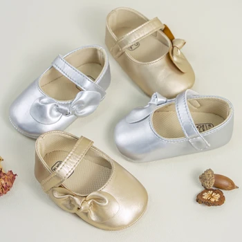 Модная обувь для новорожденных девочек с золотым бантом, резиновая подошва, противоскользящая, из искусственной кожи, четвертая четверть, обувь для первых прогулок на открытом воздухе для маленьких девочек