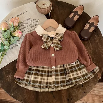 Модный свитер, комплект JK для девочек, осень 2023, новая юбка принцессы, детская одежда, модный комплект из двух предметов, детская одежда для девочек