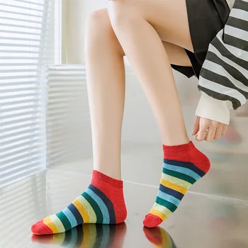Радужные носки Женские полосатые носки для уличного спорта Ins Модные весенние Сетчатые Красные Одинаковые Универсальные носки-лодочки