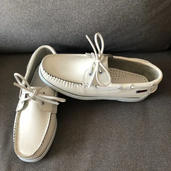 Самые продаваемые мужские туфли-лодочки 2023 года, повседневная обувь для взрослых на шнуровке, бежевая молодежная модная мужская обувь, Удобная кожаная обувь для мужчин