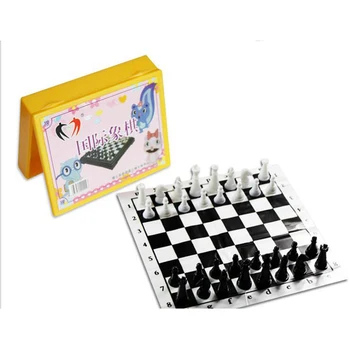 Шахматный Пластиковый Шахматный Набор Игра в Международные Шахматы Маленькая Коробка С Загрузкой Шахмат Мини Портативные Настольные Игры Для Друзей Игрушки I155