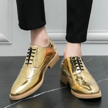 Весенняя золотистая блестящая мужская кожаная обувь Модная дизайнерская обувь в стиле барокко Для вечеринок и ночных клубов Дизайнерская повседневная обувь на плоской подошве с мягкой подошвой
