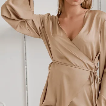 Кардиган цвета шампанского, Женская ночная рубашка, 2023, Новый халат, Атласная Повседневная женская пижама с длинным рукавом и поясом, сексуальная уникальная Домашняя ночная рубашка