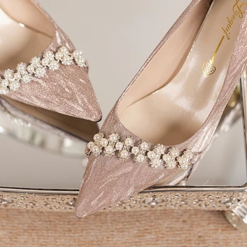 Блестящие женские туфли-лодочки на высоком каблуке, 2023, Осенняя роскошная дизайнерская обувь на шпильке с жемчугом, Женская серебряная обувь для вечеринок с острым носком